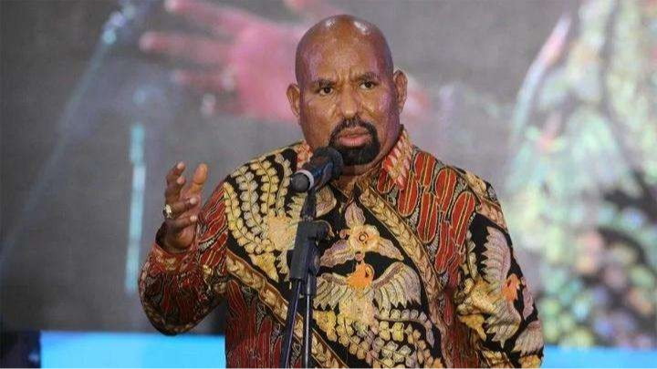 Gubernur Papua Lukas Enembe yang diduga gemar berjudi sampai miliaran. (Foto: Antara)