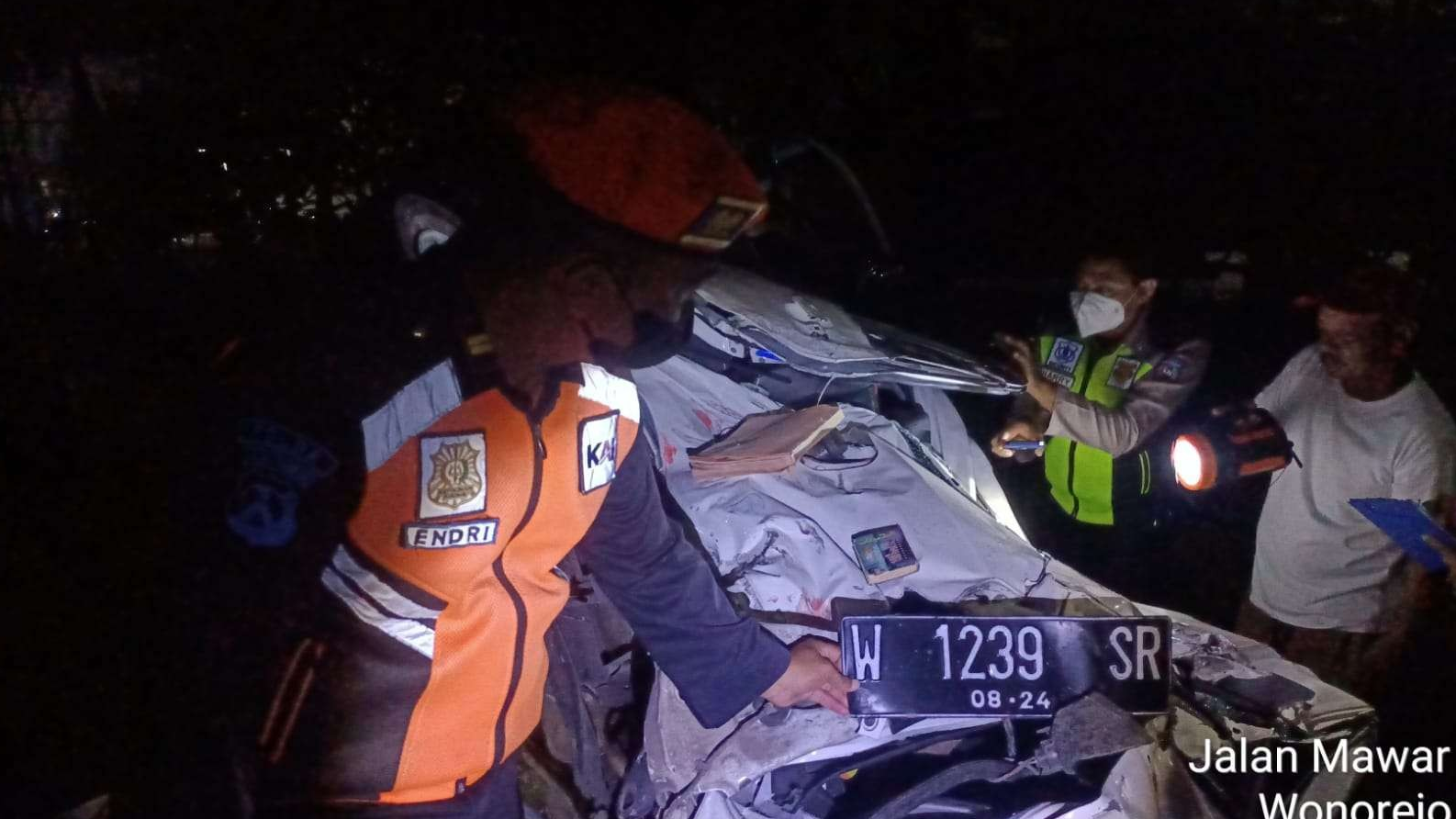 Peristiwa kecelakaan yang terjadi di perlintasan kereta api Jalan Umum Desa Banjarejo, Kecamatan Ngadiluwih, Kabupaten Kediri (Foto Istimewa)