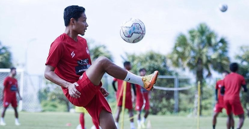 Skuad Arema FC ketika menjalani latihan jelang laga kontra Persebaya Surabaya (Instagram:@aremafcofficial)