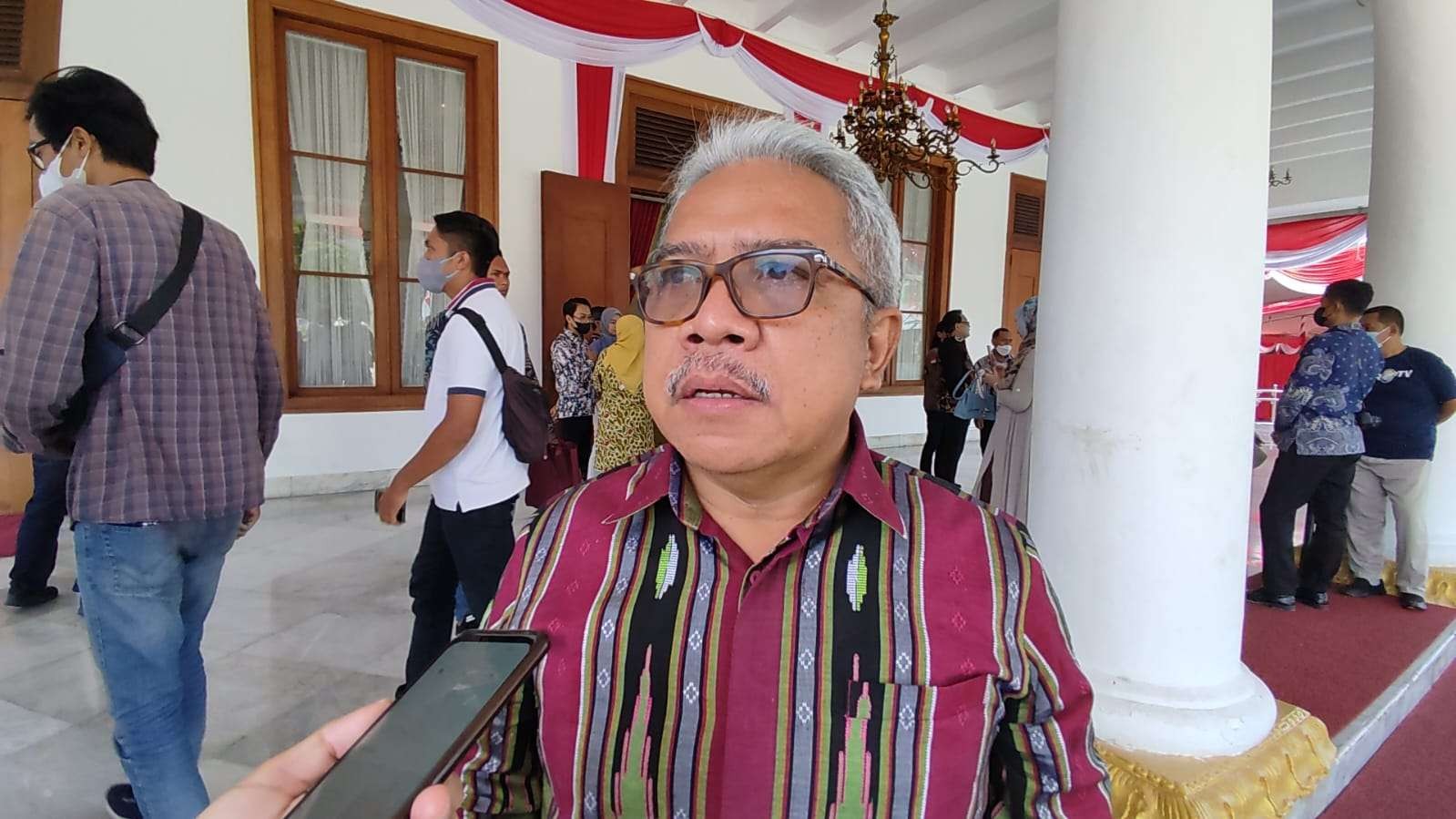 Kadisnakertrans Jatim, Himawan Estu Bagijo mengatakan 1,9 pekerja di Jatim tercatat dapat BSU. (Foto: Fariz Yarbo/Ngopibareng.id)
