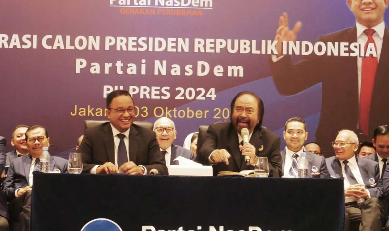 Gubernur DKI Jakarta Anies Baswedan semringah usai dideklarasikan Partai NasDem besutan Surya Paloh sebagai capres 2024. (Foto: Media Center NasDem)