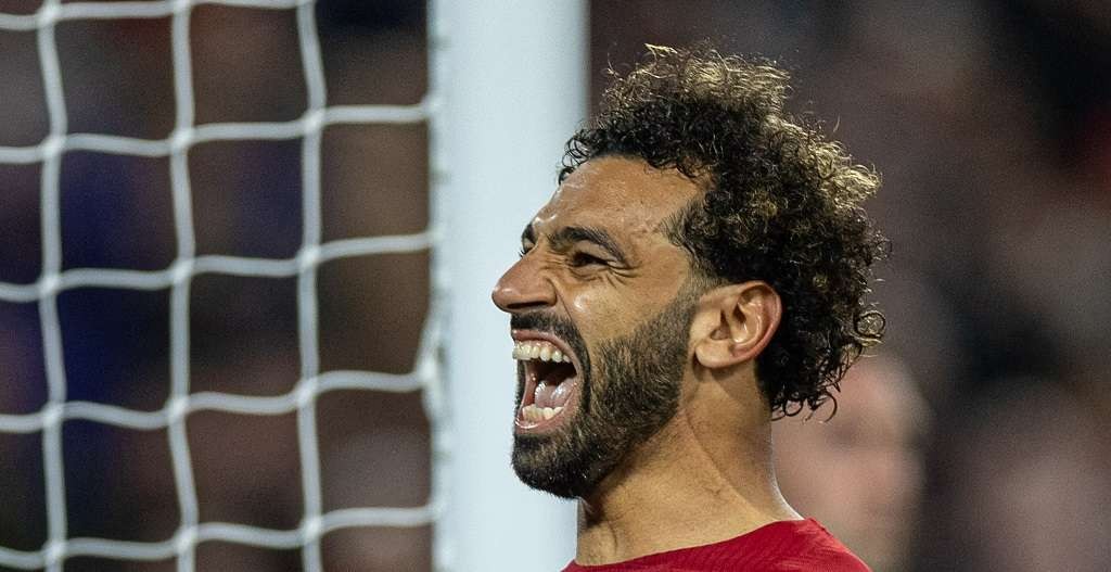 Mohamed Salah mencetak gol dari titik putih saat Liverpool mengalahkan Rangers 2-0. (Foto: Twitter/@LFC)