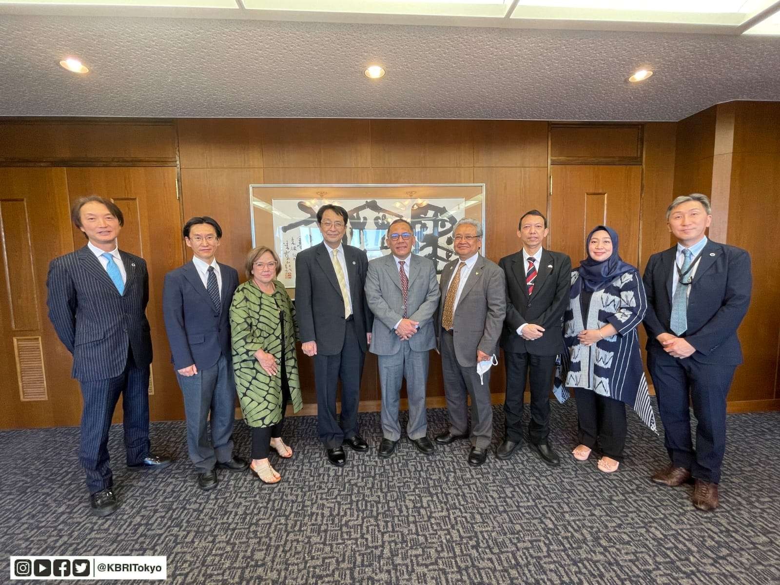 Kepala BRIN Laksana Tri Handoko yang didampingi Duta Besar (Dubes) Republik Indonesia untuk Jepang Heri Akhmadi melakukan pertemuan dengan Tsukuba University, di Jepang pada 30 September hingga 2 Oktober 2022. (Foto: Dok. Brin)