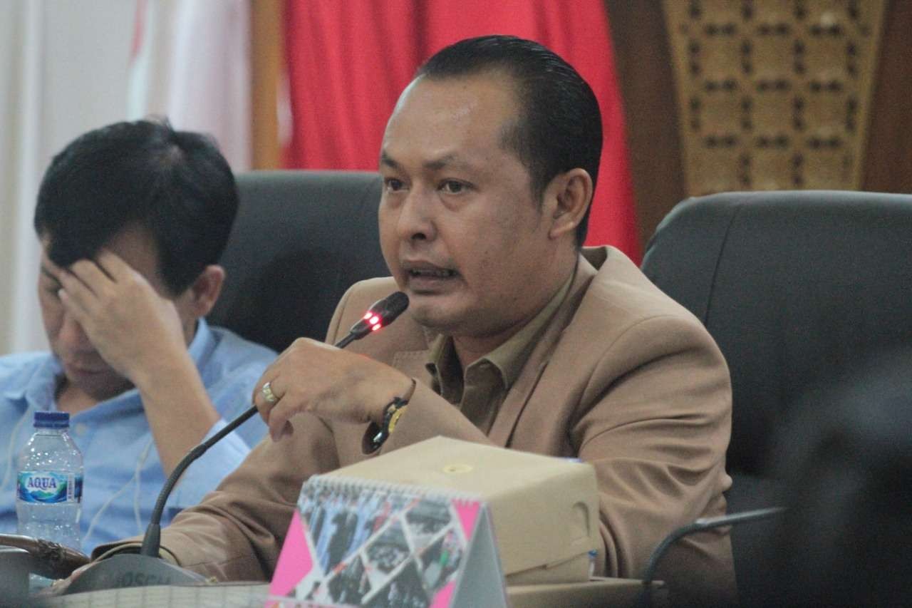 Ketua DPRD Bojonegoro Abdullah Umar (Foto: Ahmad Sampurno /Ngopibareng.id)