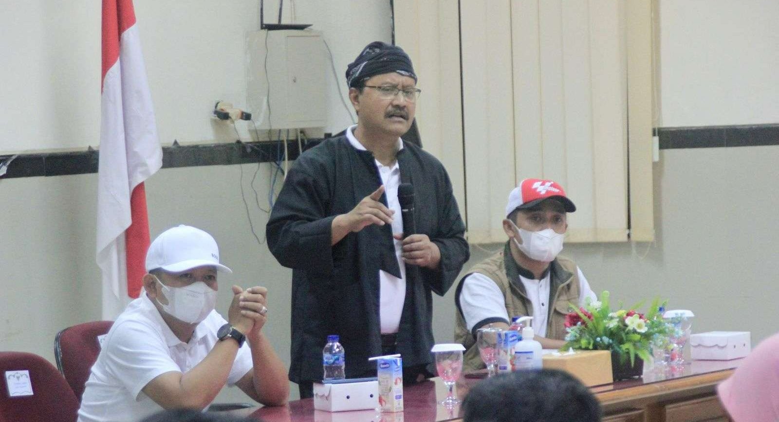 Walikota Pasuruan Saifullah Yusuf meminta perwajahan Rumah Sakit R. Soedrasono Kota Pasuruan berubah menjadi lebih baik. (Foto: dok. Humas Pemkot Pasuruan)