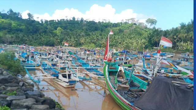 Asa Masyarakat Pesisir Tumpang Pitu. Musim paceklik ikan, nelayan Pancer, Banyuwangi tidak berani melaut. (Foto:Ngopibareng.Id/Istimewa)