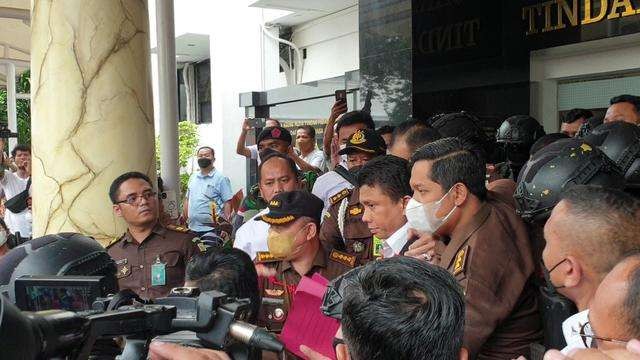 Ferdy Sambo saat penyerahan dari Polri ke Kejaksaan Agung, di Jakarta. (Foto: liputan6)