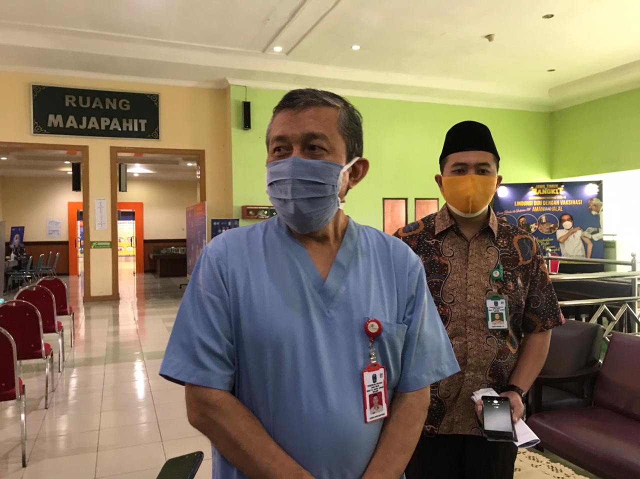Direktur Rumah Sakit Saiful Anwar, Malang, Kohar Hari Santoso saat berada di lantai tiga Gedung RSSA (Foto: Lalu Theo/ngopibareng.id)