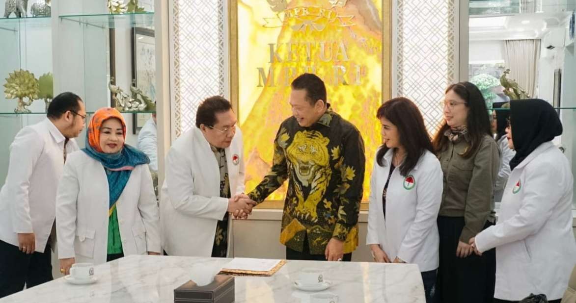 Ketua MPR RI Bambang Soesatyo menerima pengurus perhimpunan dokter Indonesia (Foto: Dokumentasi MPR RI)