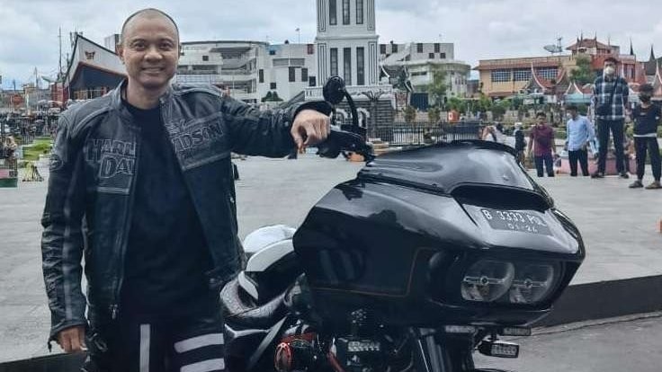 Mantan Kapolda Sumbar, Irjen Pol Teddy Minahasa Putra mengundurkan diri dari jabatan Ketua Umum Harley Davidson Club Indonesia (HDCI). (Foto: Instagram HDC))