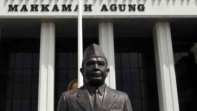 Gedung Mahkamah Agung (MA) dijaga ketat oleh prajurit TNI yang diambil dari Pengadilan Militer. (Foto: Dokumentasi MA)