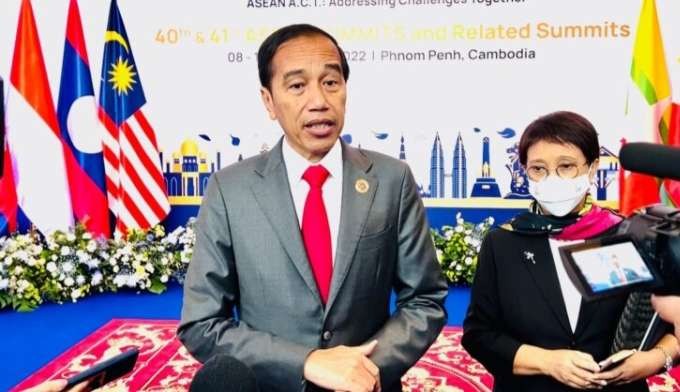 Presiden Jokowi mengungkapkan kekecewaannya terkait  impelementasi 5-point consensus (5PC) oleh junta militer Myanmar.( foto: BPMI Setpres)