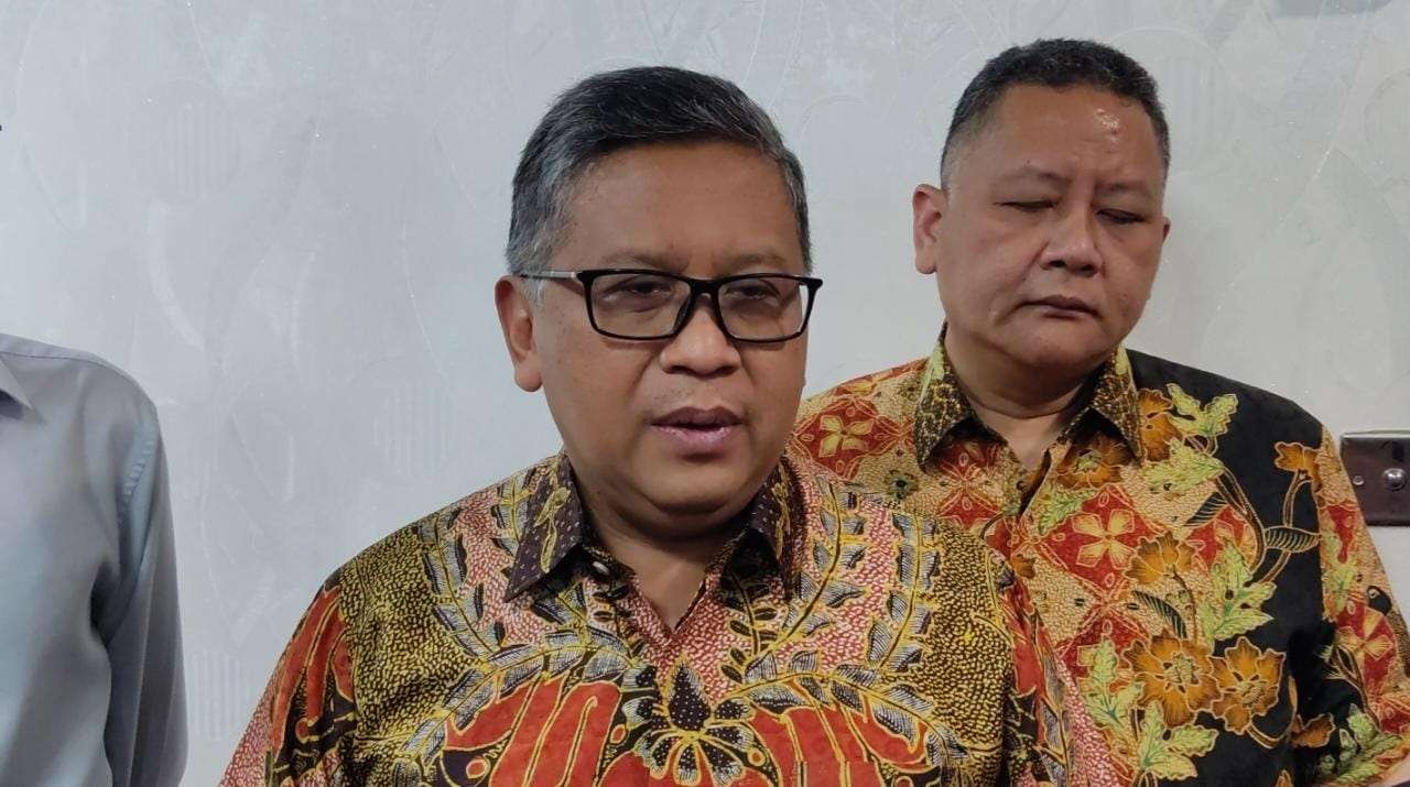 Sekjen PDI Perjuangan, Hasto Kristiyanto saat ditemui di Surabaya, Jumat 11 November 2022. (Fot: Fariz Yarbo/Ngopibareng.id)