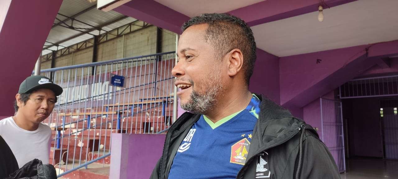 Pelatih Persik Kediri Divaldo Alves khawatir pemain alami kejenuhan karena Liga 1 tidak jelas. (Foto: Fendi Lesmana/Ngopibareng.id)