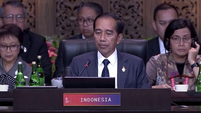 Presiden Jokowi resmi membuka KTT G20 di Nusa Dua, Bali, Selasa 14 November 2022. (foto: BPMI Setpres)