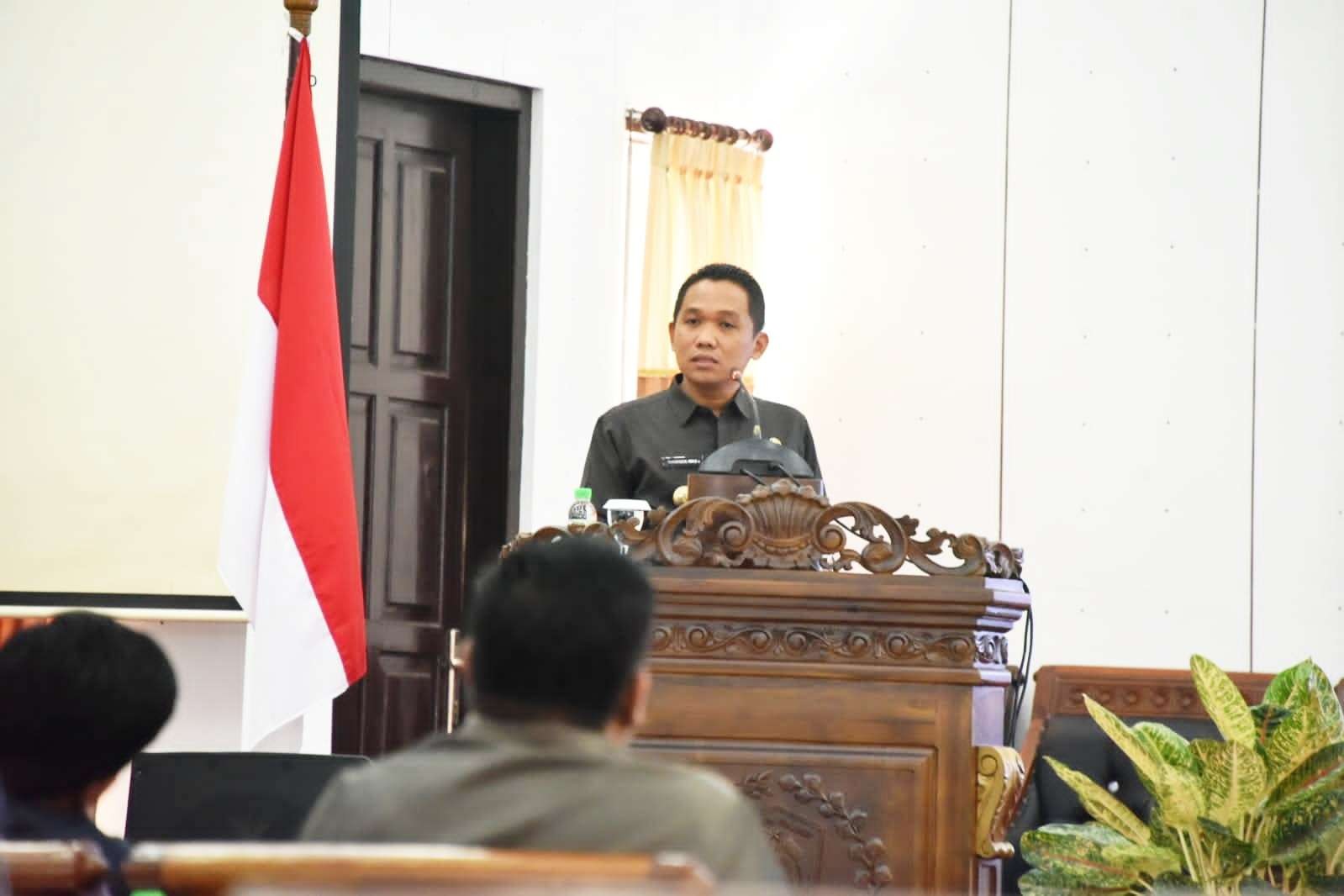 Bupati Lumajang Thoriqul Haq sampaikan Pemkab Lumajang pasang rambu peringatan dini bencana alam. (Foto: Humas Kabupaten Lumajang)