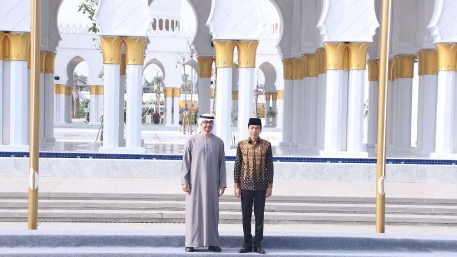 Masjid Raya Sheikh Zayed Solo sudah diresmikan, Senin 14 November 2022. Namun, masjid belum dibuka untuk umum sehingga tidak digelar salat Jumat, 18 November 2022. (Foto: Kemenag)