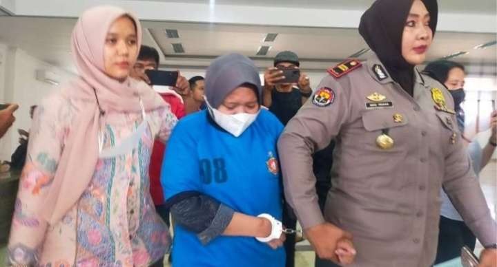 SAN, tersangka pelaku penipuan terhadap ratusan mahasiswa di Bogor, ditangkap dan telah ditetapkan menjadi tersangka (Foto: Antara)