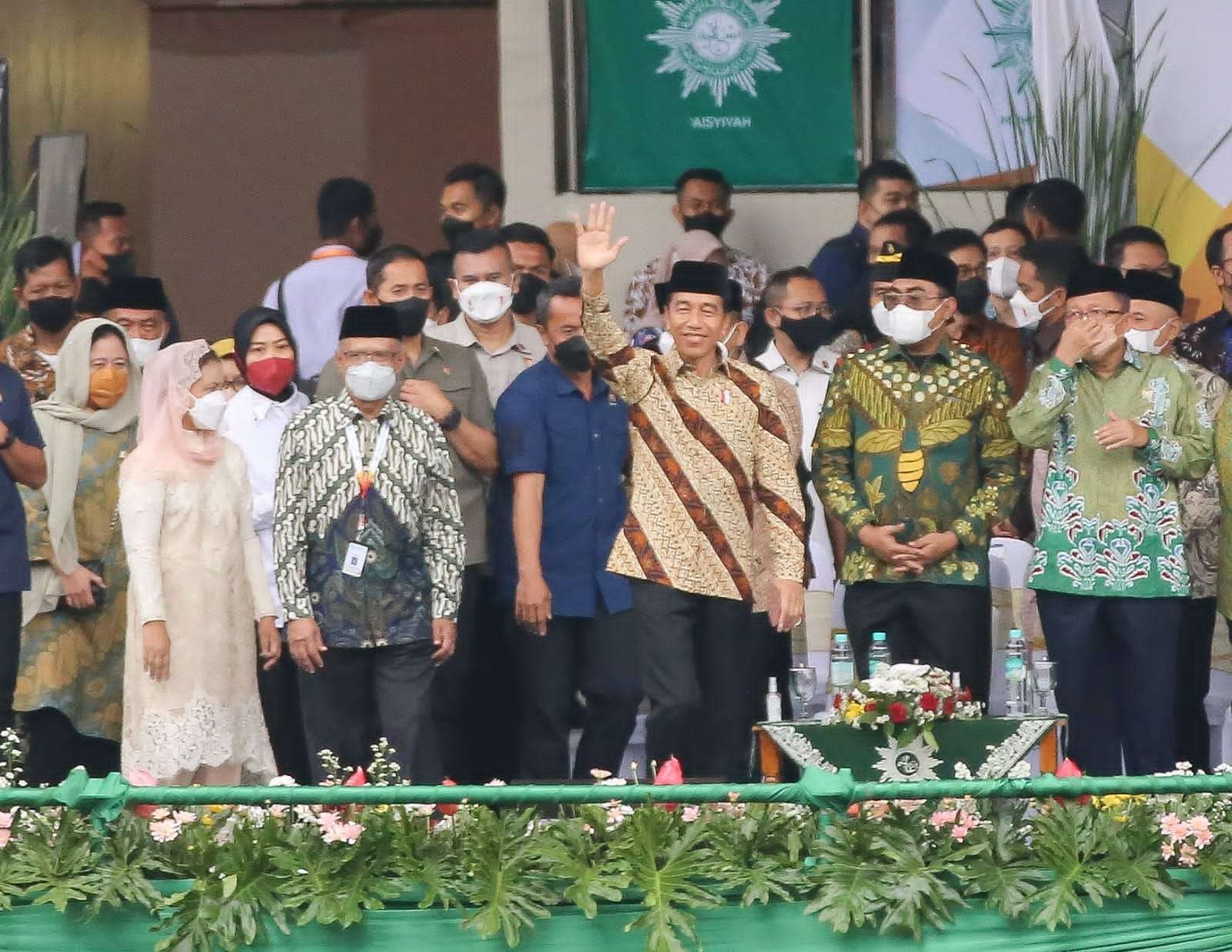 Presiden Joko Widodo saat menghadiri Pembukaan Muktamar ke-48 Muhammadiyah dan Aisyiyah di Surakarta, Sabtu 19 November 2022. (Foto: md.or.id)