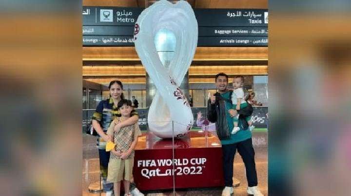Keluarga Raffi Ahmad nobar pembukaan Piala Dunia 2022 Qatar, Minggu 20 November. (Foto: Instagram@raffinagita1717)