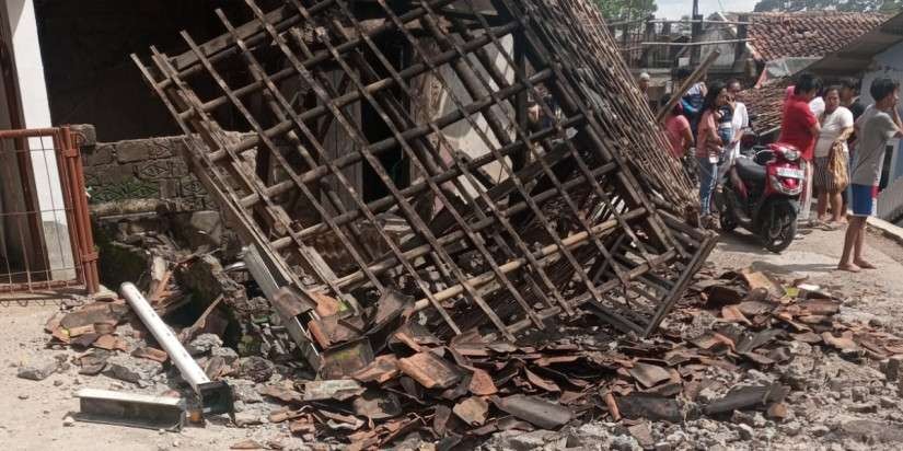 Kerusakan bangunan akibat gempa bumi di Kabupaten Cianjur, Provinsi Jawa Barat, Senin 21 November 2022. (Foto: BPBD Kabupaten Cianjur)