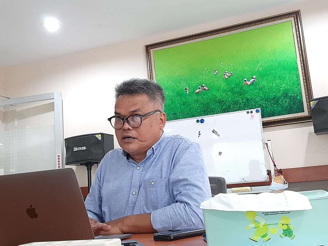 Ketua PPMB Unair Dr. Achmad Solihin, S.E., M.Si saat menjelaskan sistem masuk PTN yang baru. (Foto: Pita Sari/Ngopibareng.id