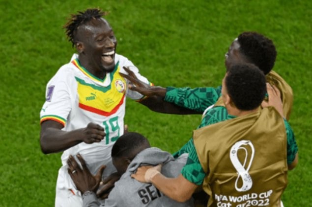 Pemain Senegal saat merayakan golnya ke gawang Timnas Qatar (Foto: Fifa.com)