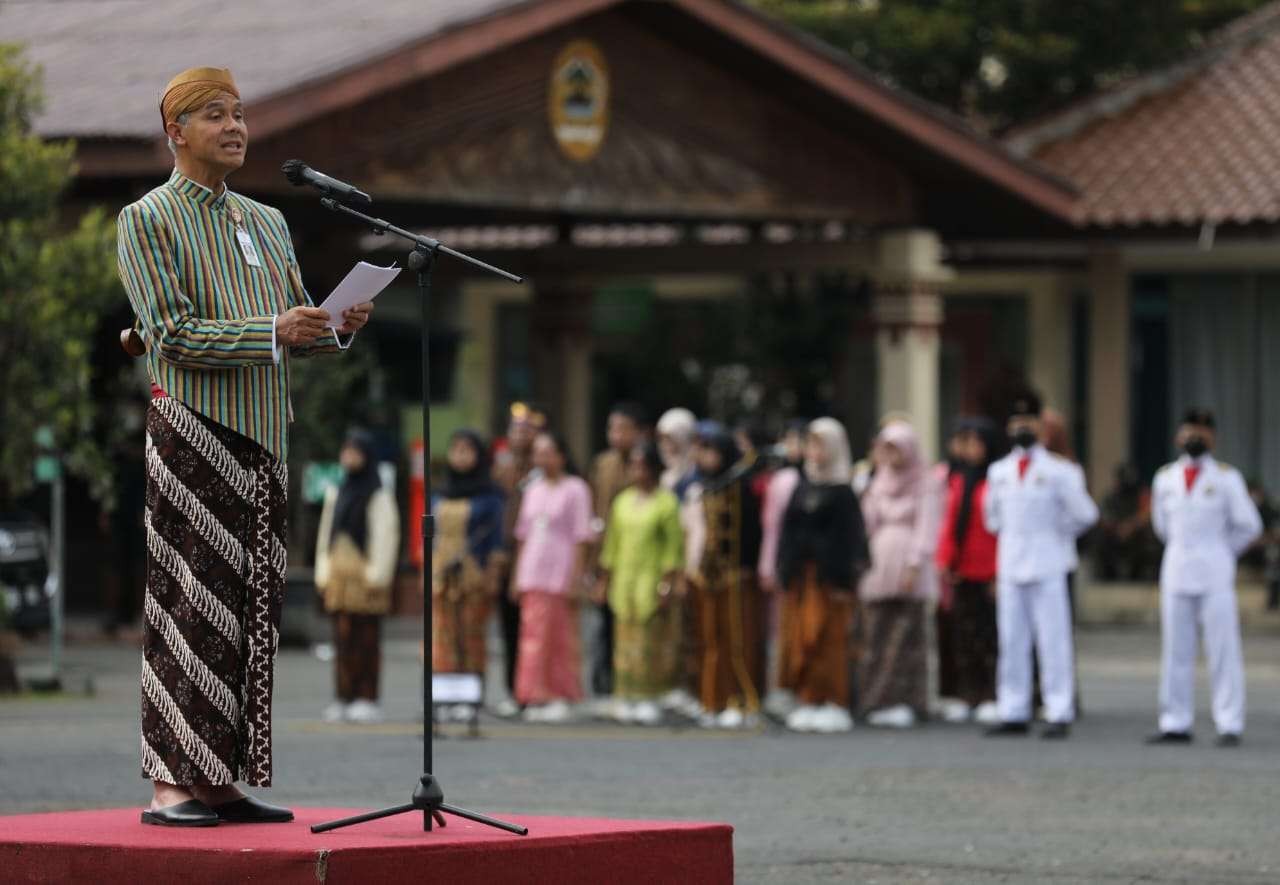 Gubernur Jawa Tengah Ganjar Pranowo mengatakan ada dua cara yang bisa dilakukan untuk menyejahterakan guru honorer. (Foto: Dokumentasi Jateng)
