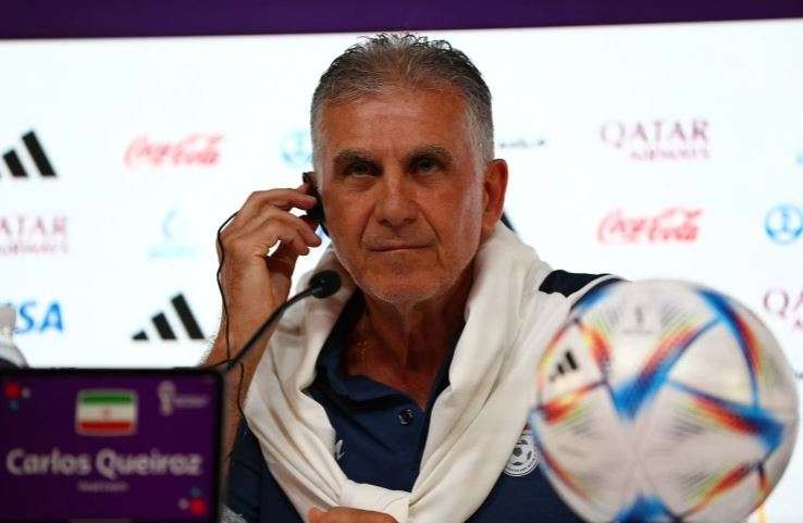 Pelatih Timnas Sepak Bola Iran, Carlos Queiroz, menuntut eks pemain Jerman Jurgen Klinsmann untuk mundur dari FIFA. (Foto: Reuters/Al jazeera)