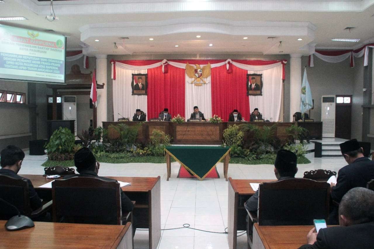 Rapat Paripurna DPRD Kota Pasuruan Setujui Raperda tentang APBD Tahun Anggaran 2023. (Foto: dok. Humas Pemkot Pasuruan)