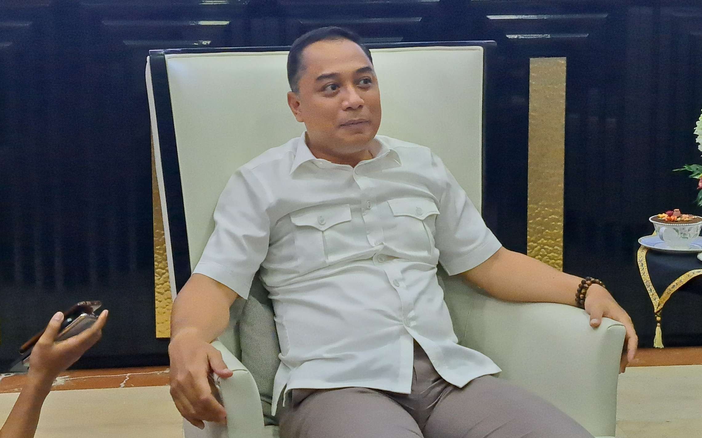 Walikota Surabaya, Eri Cahyadi saat ditemui di Balai Kota. (Foto: Pita Sari/Ngopibareng.id)