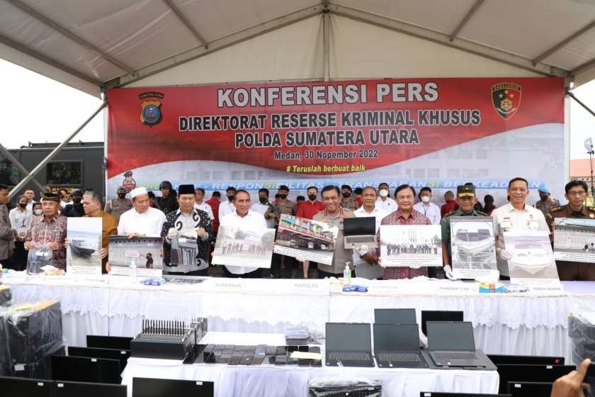 Gubernur Sumut dan Kapolda Sumut ikut paparan berkas perkara judi online yang segera disidangkan di pengadilan. (Foto: dok. Pmj)