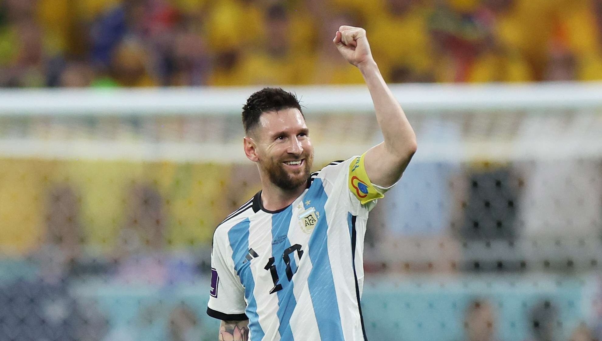 Lionel Messi bawa Argentina sementara unggul atas Australia. (Foto: Twitter/@FIFAWorldCup)