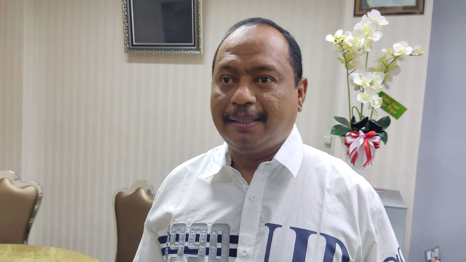 Ketua KONI Jatim, M Nabil saat ditemui di ruang kerjanya di Surabaya. (Foto: Fariz Yarbo/Ngopibareng.id)