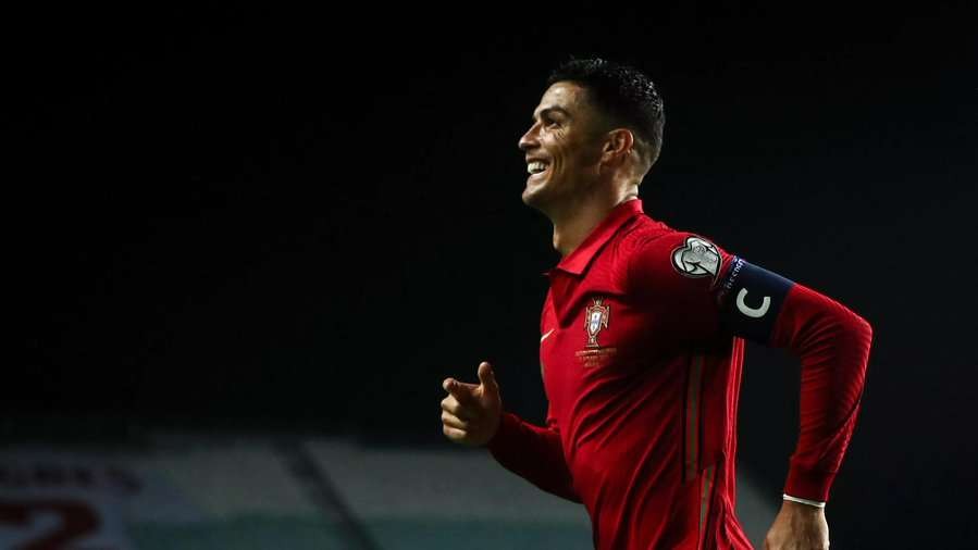 Tanpa Cristiano Ronaldo, Portugal justru menang dengan margin skor besar dari Swiss. (Foto: Twitter/@FIFAWorldCup)