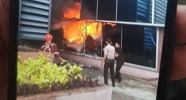 Api saat berkorbar di lantai 5 gedung Kemenkumham Jalan Rasuna Said Jakarta. (Foto: Dok. Kemenkumham)