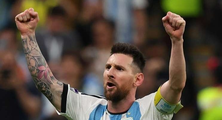 Lionel Messi memecahkan sejumlah rekor usai Argentina mengalahkan Belanda di babak 8 besar Piala Dunia