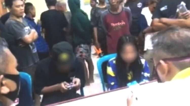 Pemeriksaan atas kasus video porno di Ngawi. (Foto: Istimewa)