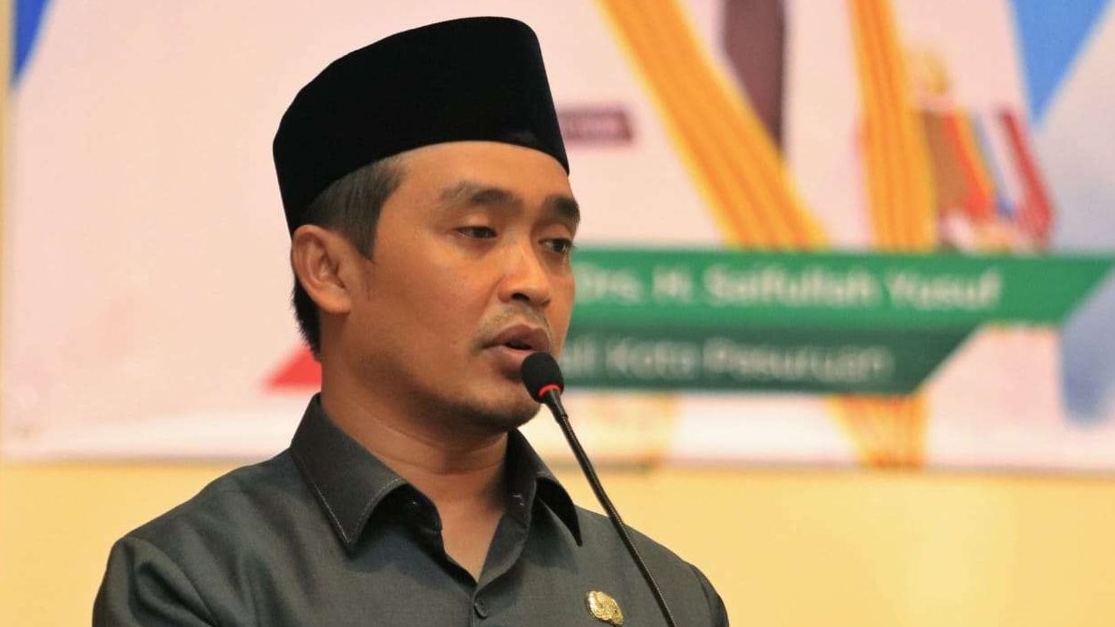 Wakil Walikota Pasuruan membuka sosialisasi kenaikan UMK Kota Pasuruan. (Foto: Dok Humas Kota Pasuruan)