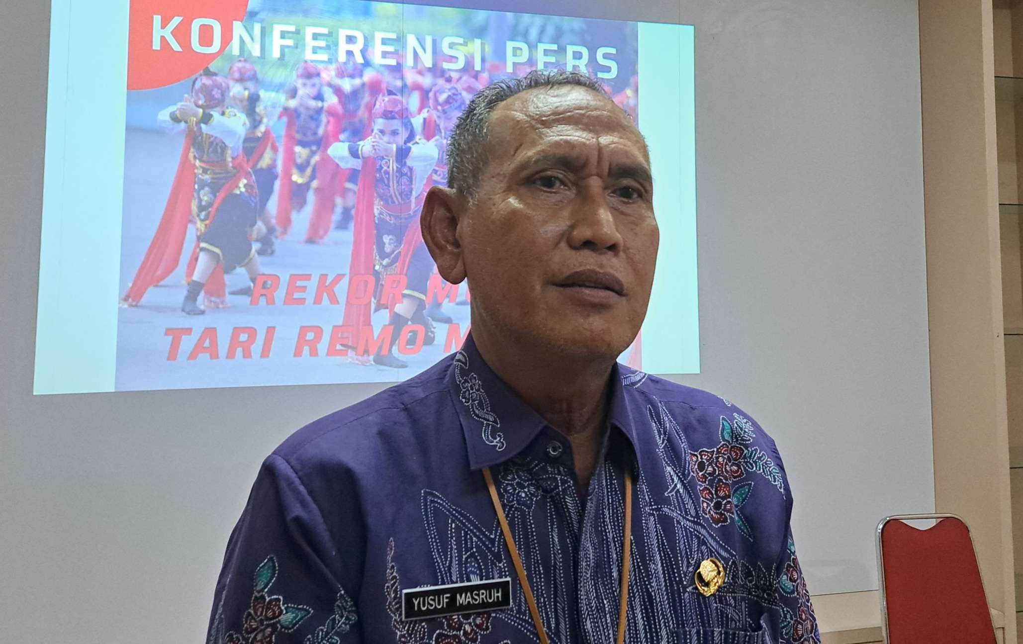 Kepala Dispendik Surabaya, Yusuf Masruh saat konferensi pers di gedung ex-humas. (Foto: Pita Sari/Ngopibareng.id)