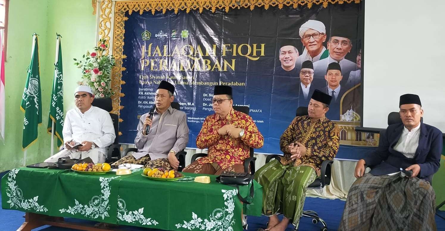 Halaqah Fiqh Peradaban di Pesantren Tahfidzul Qur'an Al-Islah, Kadilangu, Trangkil, Pati Jawa Tengah pada Jumat (16 Desember 2022). (Foto:LTN PBNU)