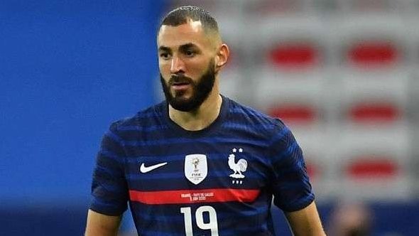 Karim Benzema mengumumkan pensiun dari sepak bola internasional, kurang dari 24 jam setelah tim nasional Prancis kalah di partai final Piala Dunia 2022. (Foto: Getty Image)