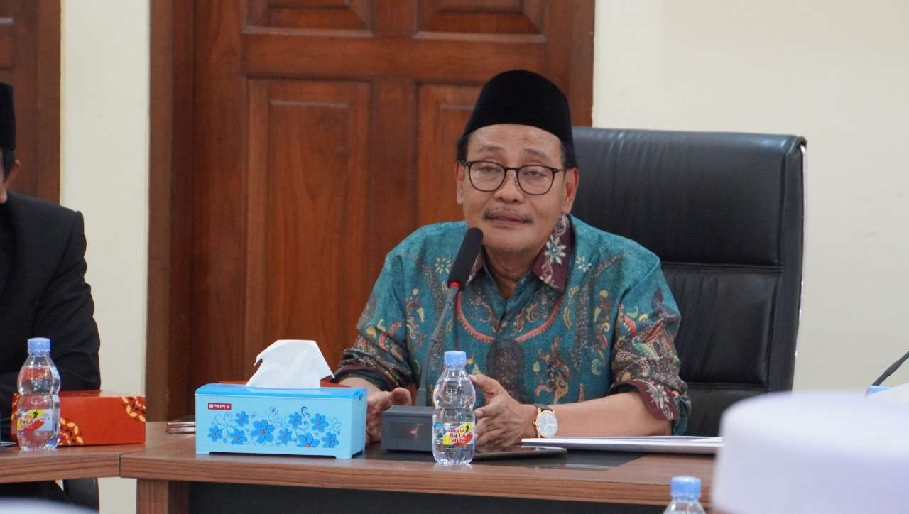 KH Moh Hasan Mutawakkil Alallah (Ketua Umum MUI Jawa Timur). (Foto: hms mui-jatim)