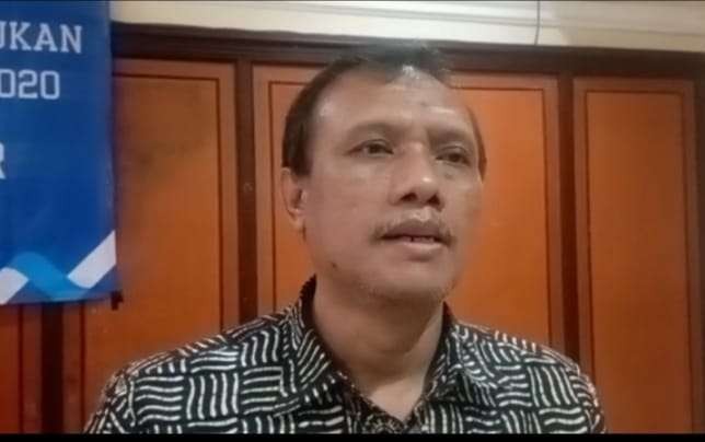 Kepala Badan Pusat Statistik Kabupaten Jember Tri Erwandi saat memaparkan data kemiskinan Kabupaten Jember (Foto: Rusdi/Ngopibareng.id)