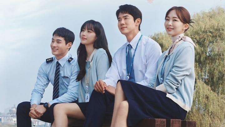 Jung Ga Ram (kiri ke kanan), Moon Ga Young, Yoo Yeon Seok, dan Geum Sae Rok dalam drama Korea The Interest of Love. (Foto: Instagram JTBC)