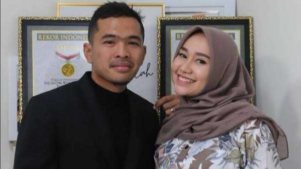 Putra Siregar, bos PS Store, digugat cerai istrinya, Septia di Pengadilan Agama Jakarta Timur, Kamis 29 Desember 2022. (Foto: Instagram@septiasiregar17)