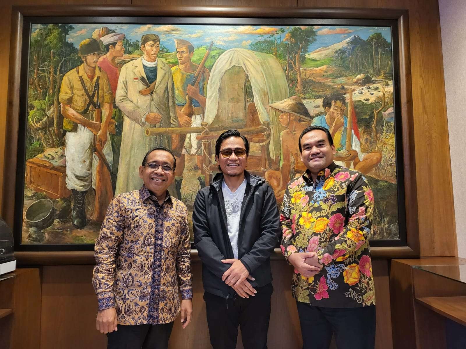 Bupati Blora Arief Rohman bersama Gus Miftah berkunjung ke Kantor Mensesneg Pratikno di Jakarta. Mereka membahas pembangunan kawasan Cepu. (Foto: Humas Pemkab Blora)