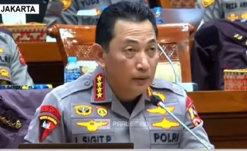 Kapolri Jenderal Pol Listyo Sigit Prabowo dalam Rapat Dengar Pendapat di Komisi III DPR RI. (Foto: Dokumentasi Parlemen)