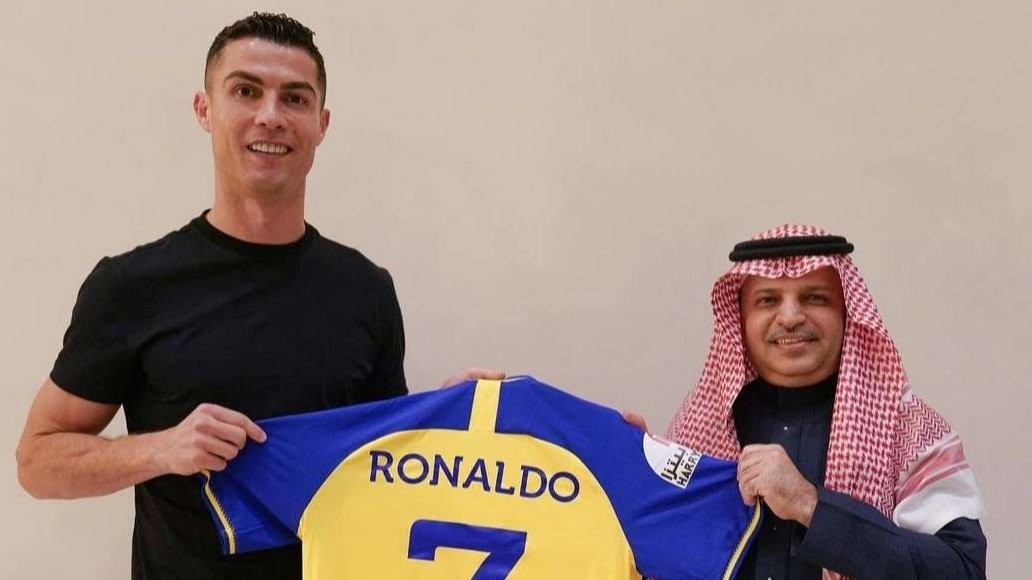 Al Nassr sukses mendapatkan Cristiano Ronaldo. Kontrak kerja hingga 2025. (Foto: Instagram @ronaldo/alnassr)