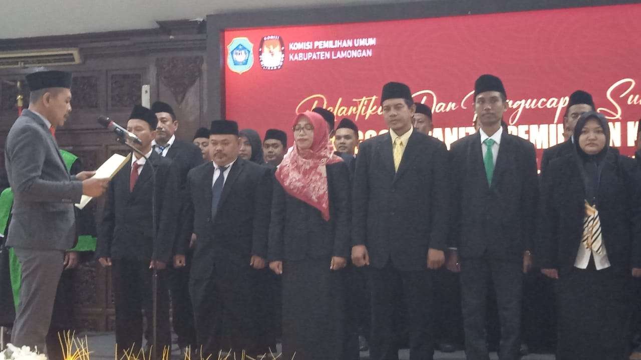 Sebanyak 135 PPK se-Kabupaten Lamongan dilantik. (Foto: Imron Rosidi/Ngopibareng.id)